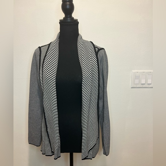 Talbots Tops - Talbots Large cardigan